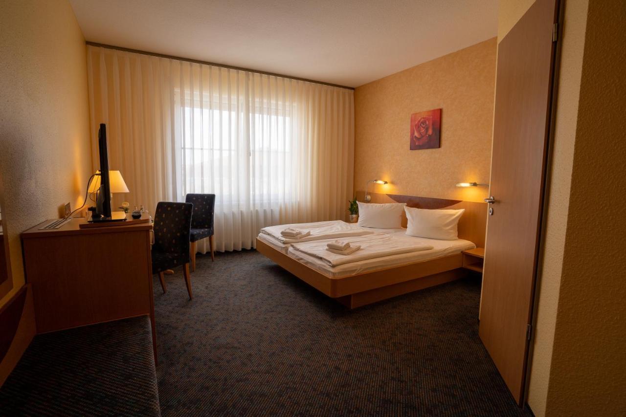Warias Hotel & Restaurant Braunsbedra Ngoại thất bức ảnh