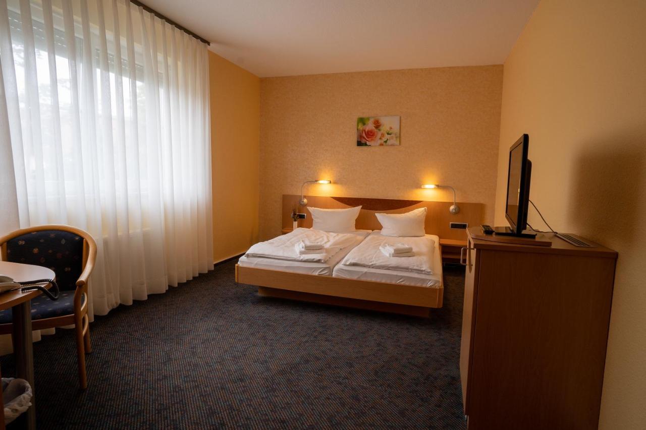 Warias Hotel & Restaurant Braunsbedra Ngoại thất bức ảnh