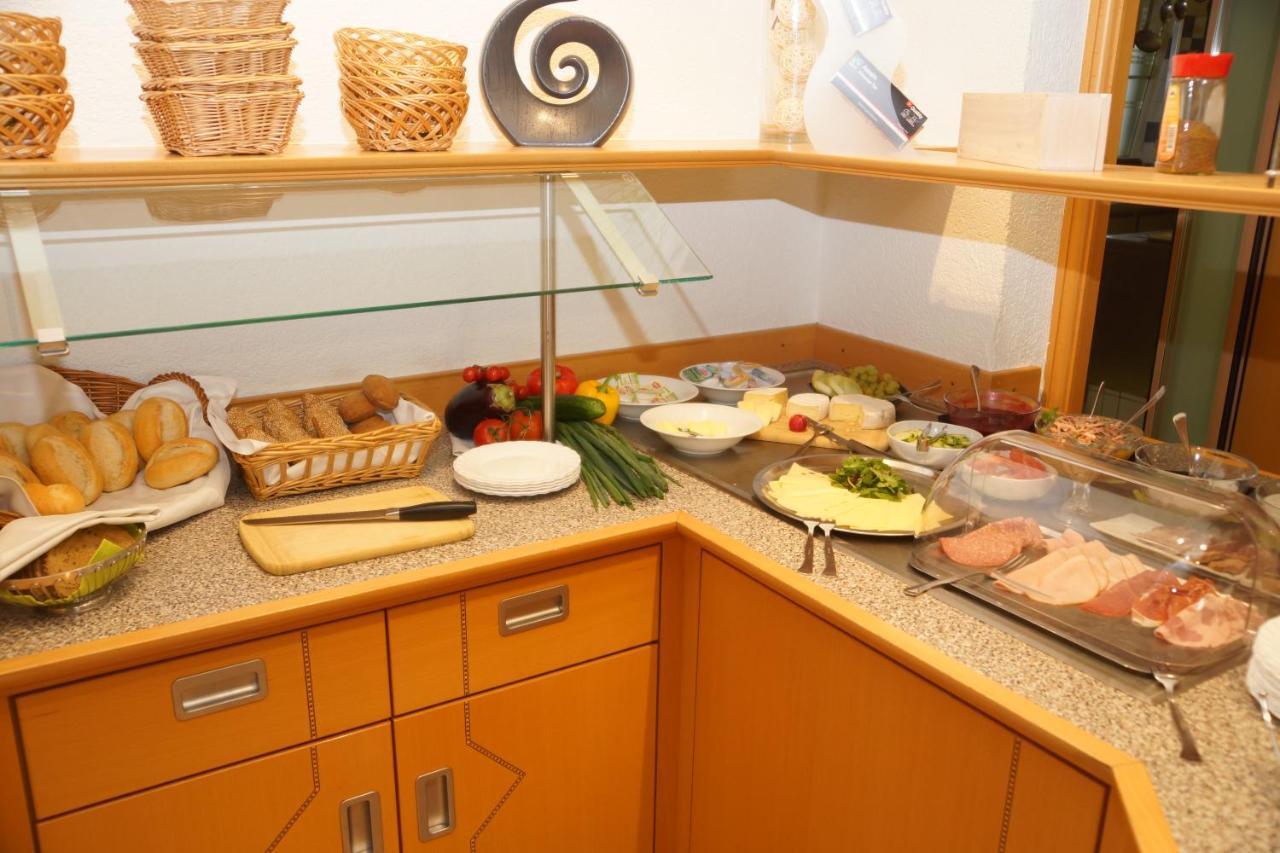 Warias Hotel & Restaurant Braunsbedra Ngoại thất bức ảnh