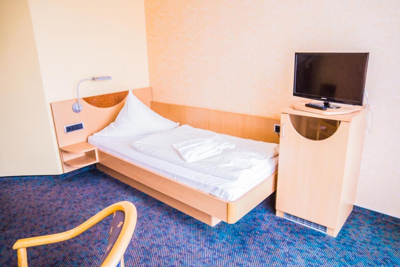 Warias Hotel & Restaurant Braunsbedra Ngoại thất bức ảnh