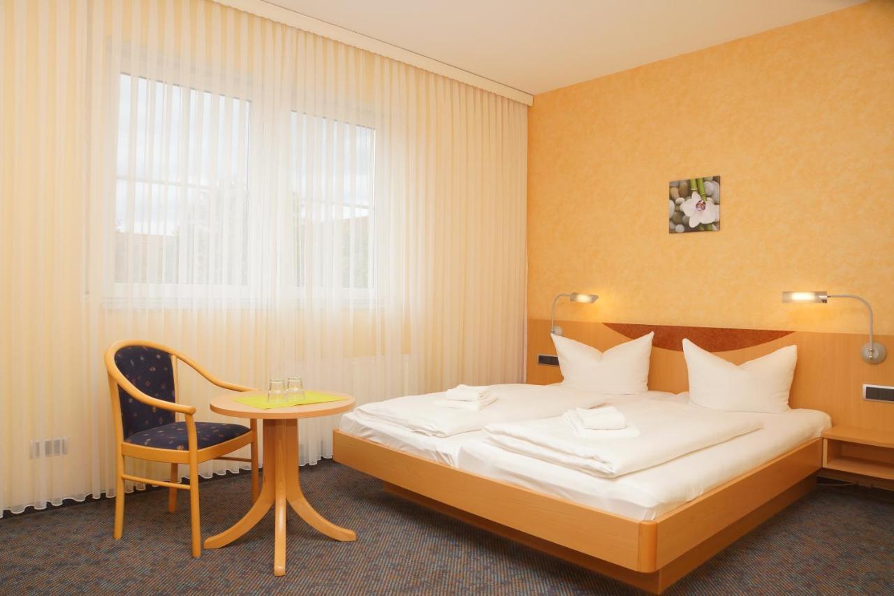 Warias Hotel & Restaurant Braunsbedra Ngoại thất bức ảnh