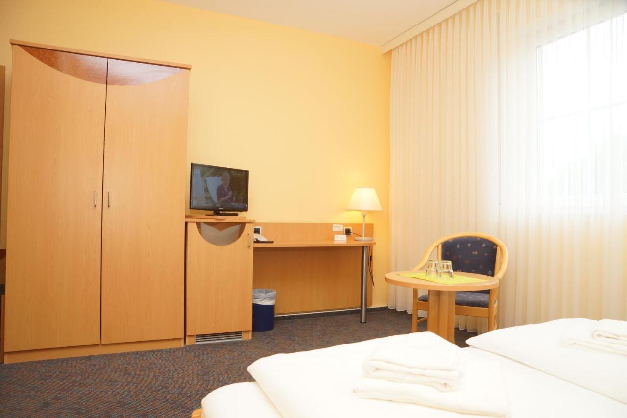Warias Hotel & Restaurant Braunsbedra Ngoại thất bức ảnh